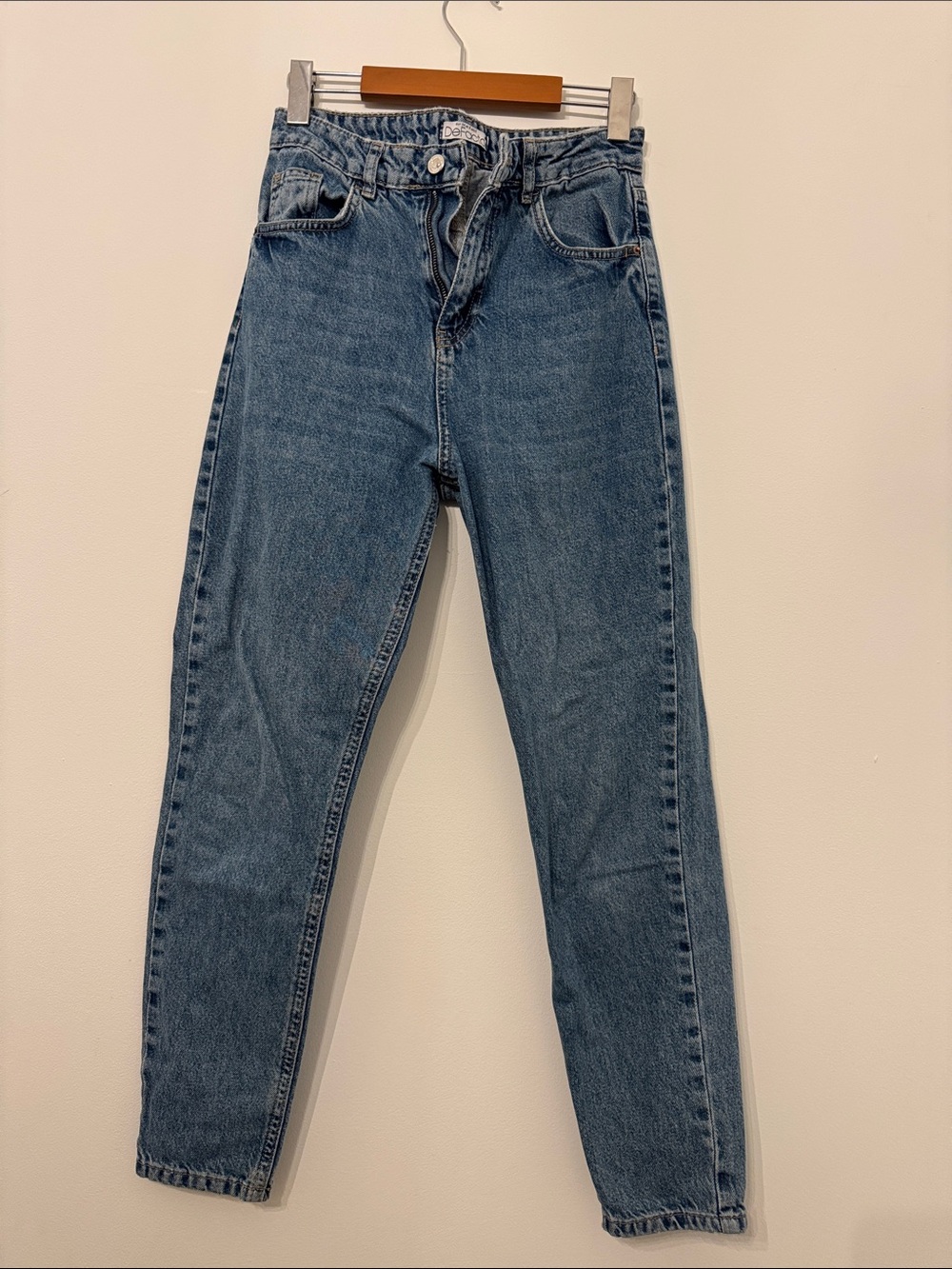 High-Waist Women’s Jeans in Medium Blue